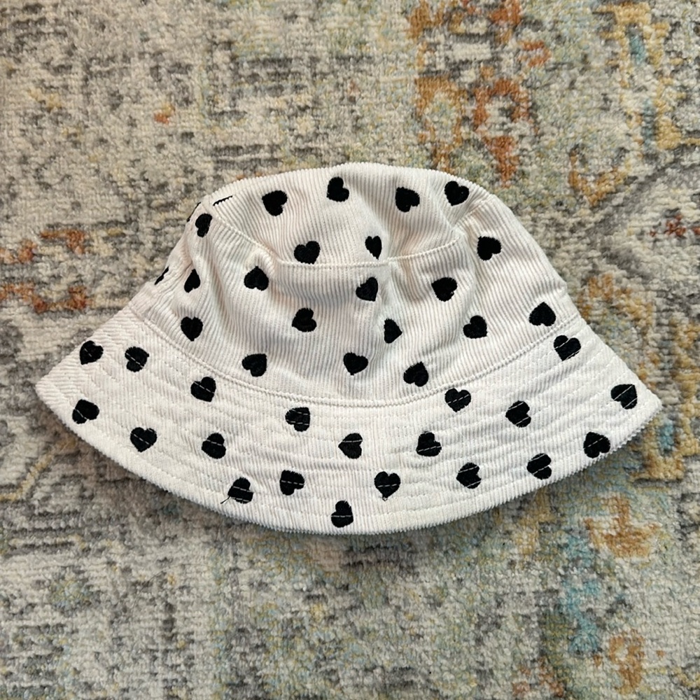 Urban outfitters bucket hat